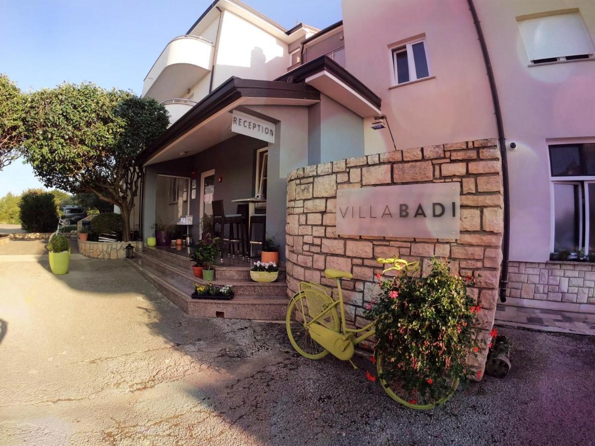 Villa Badi Lovrečica エクステリア 写真